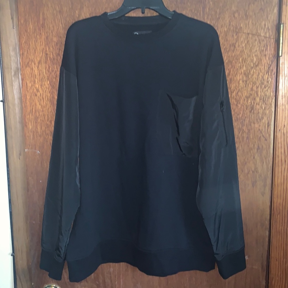 Crew neck sweat shirt